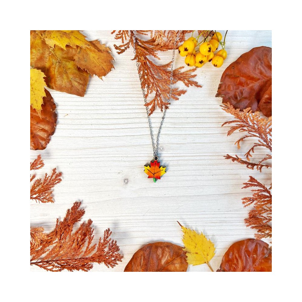 Collana Foglia Acero Mini di Legno