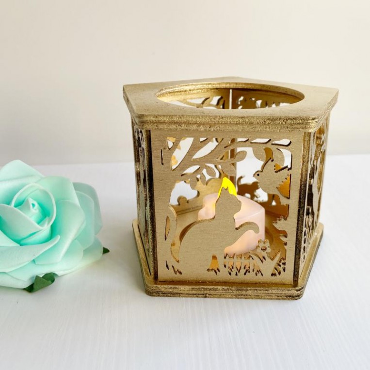 Tealight in legno dorato con gatti, cani, cavalli o soggetti invernali – luce LED cozy