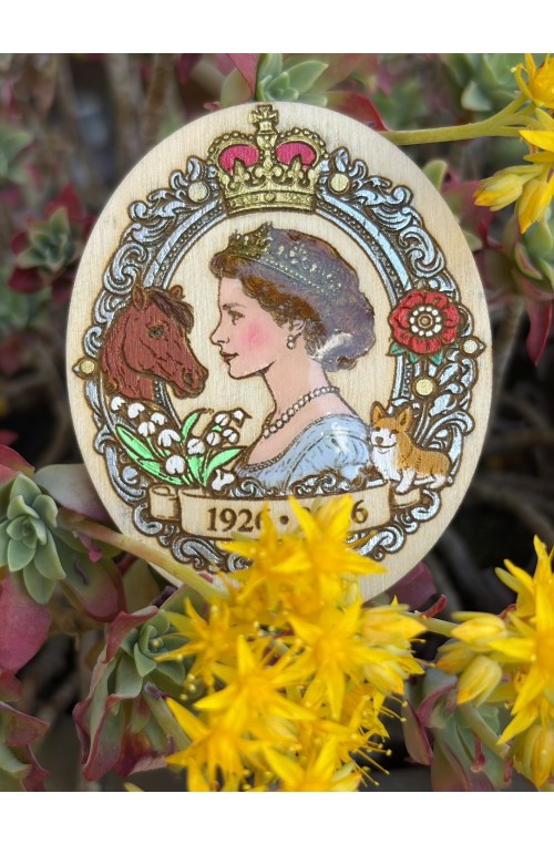 Spilla April At Windsor Regina Elisabetta 100