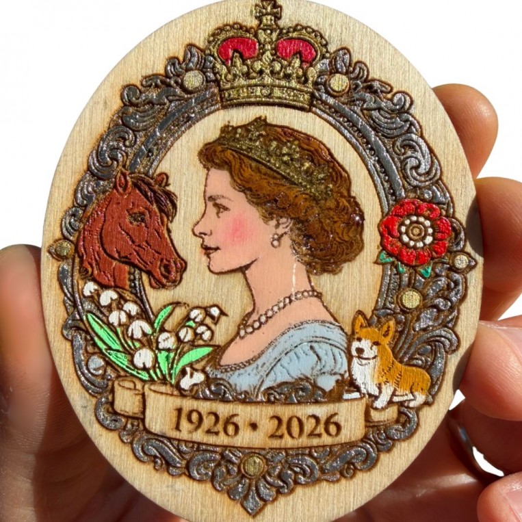 Spilla April At Windsor Regina Elisabetta 100