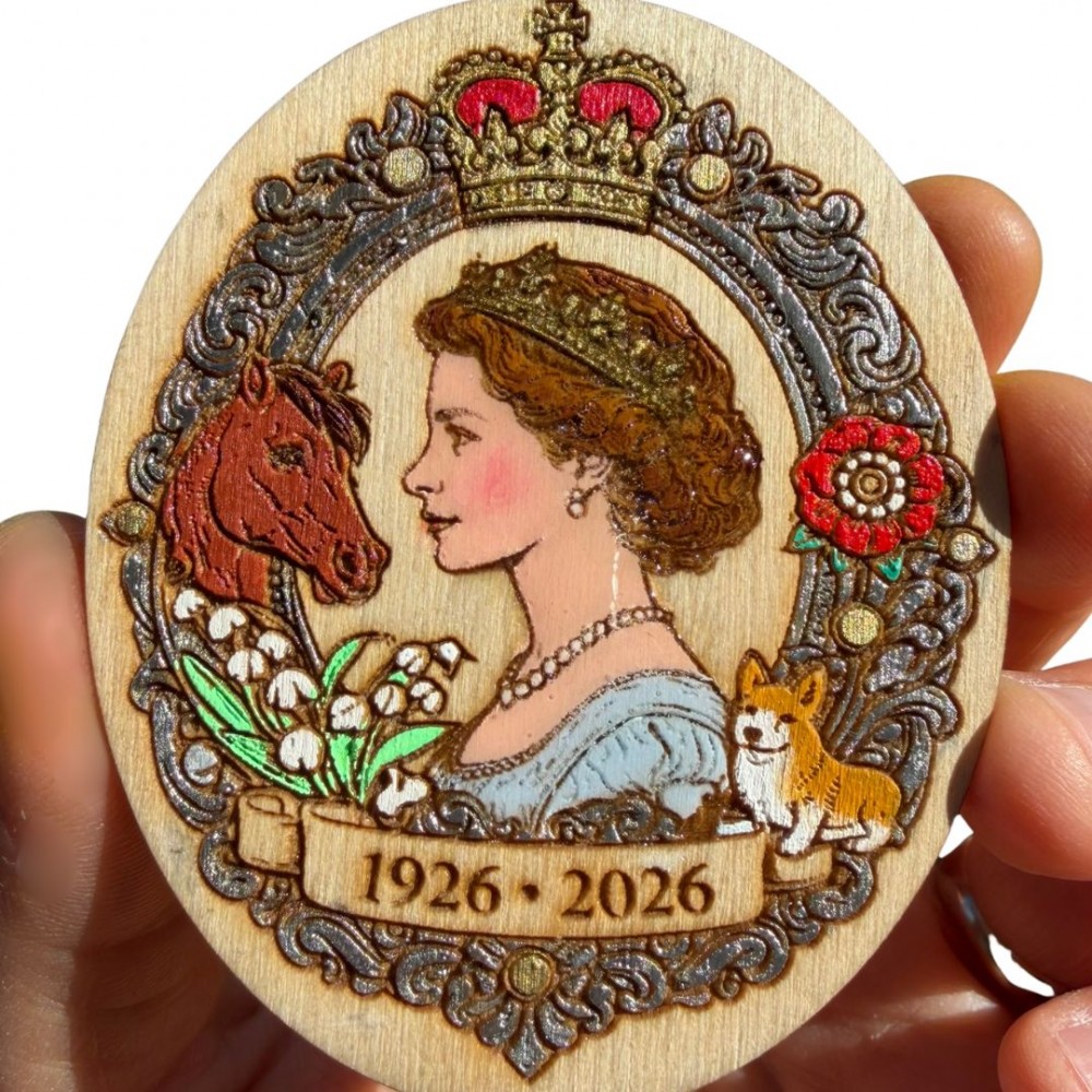 Spilla April At Windsor Regina Elisabetta 100