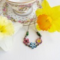 Collane Mini Bouquet: Tre Fiori e Simboli botanici – Dipinti a mano