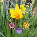 Collane Mini Bouquet: Tre Fiori e Simboli botanici – Dipinti a mano